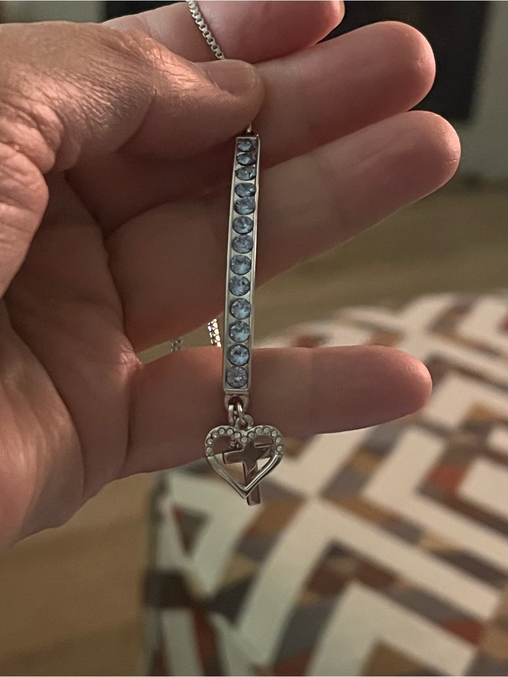 New Brilliance Crystal Heart & Cross Bar Adjustable Bracelet - Picture 4 of 9